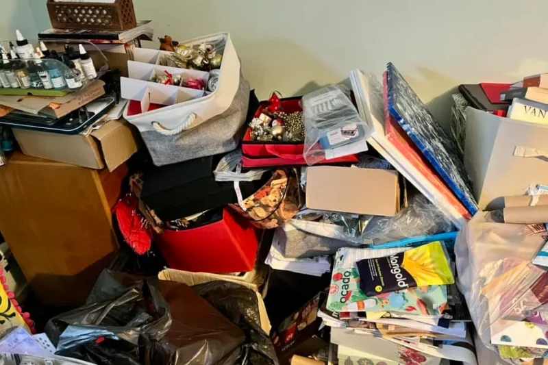 Decluttering Your Home and Mind: A Complete Guide to a Simpler, Happier Life